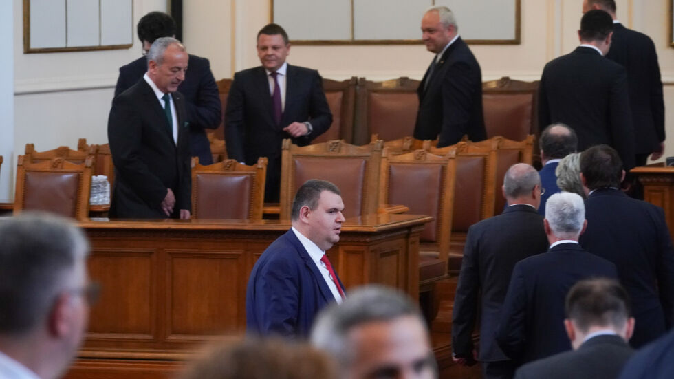 Предлагат Делян Пеевски за конституционната комисия в Народното събрание