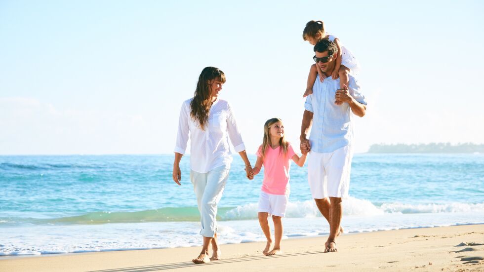Идеалната семейна ваканция през лятото е юни или септември, на къмпинг