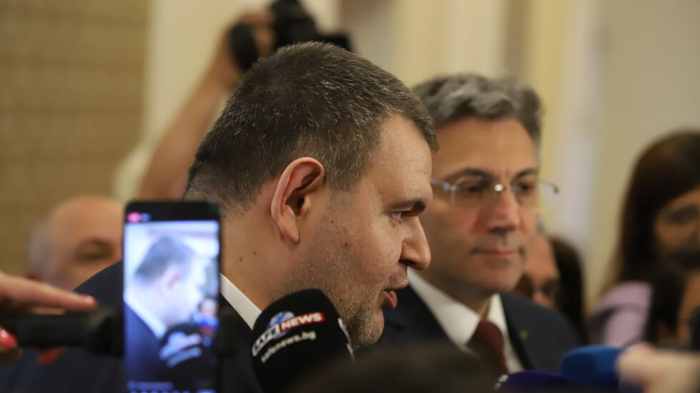 Отново напрежение в НС около избора на Пеевски за член на конституционната комисия