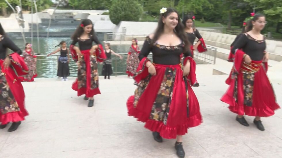 Фестивал на ромската култура: Отбелязваме международния ден на ромската жена