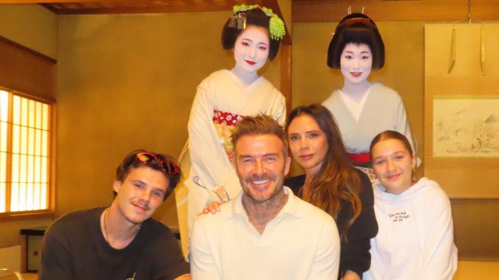 Семейство Бекъм се наслаждават на невероятна ваканция в Япония (СНИМКИ)