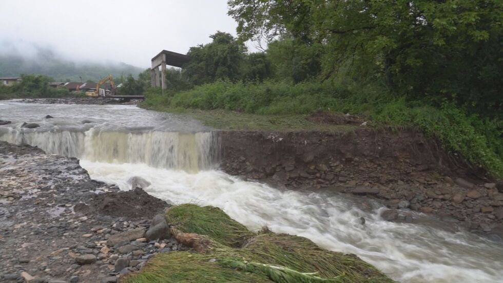 Прокуратурата разпореди проверки заради наводнението в Берковица