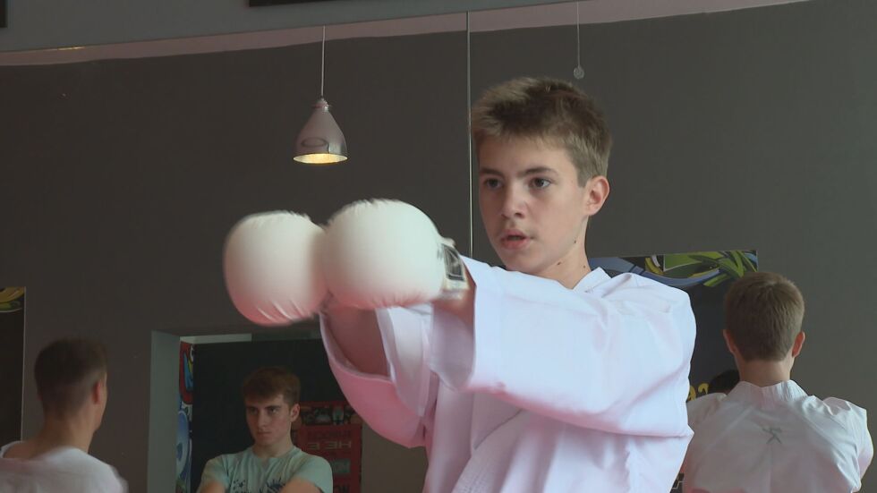Между спорта и киното: 16-годишният Мартин Паунов в „Младите надежди“