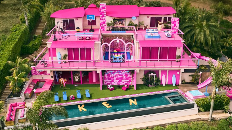 Пуснаха къщата на Барби в Airbnb: Ето как изглежда отвътре (ВИДЕО) 