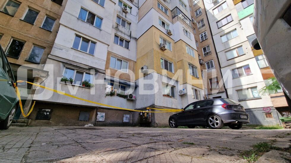 Дете падна от третия етаж на жилищна сграда във Враца (СНИМКИ)   