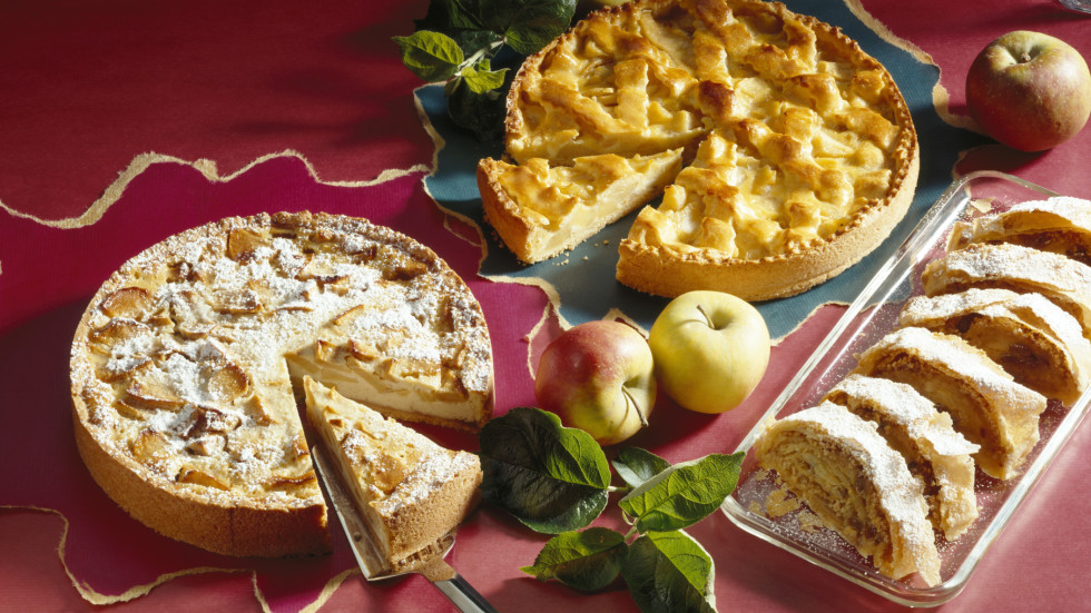 Ябълкова тарта – за да й е сладко и на Баба Марта