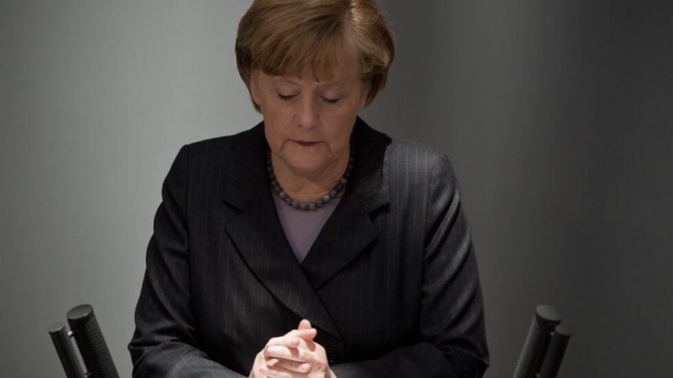 Германците не могат да обърнат гръб на нацисткото минало, заяви Меркел 