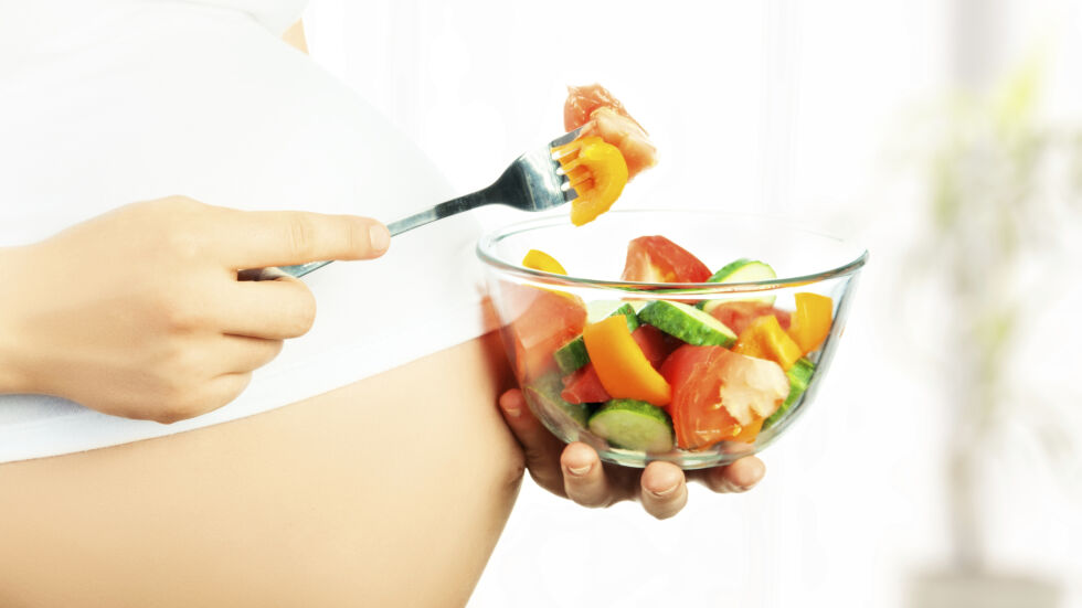 Как трябва да се хранят бъдещите майки