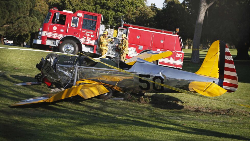 Харисън Форд пострада при катастрофа със самолет (СНИМКИ и ВИДЕО)