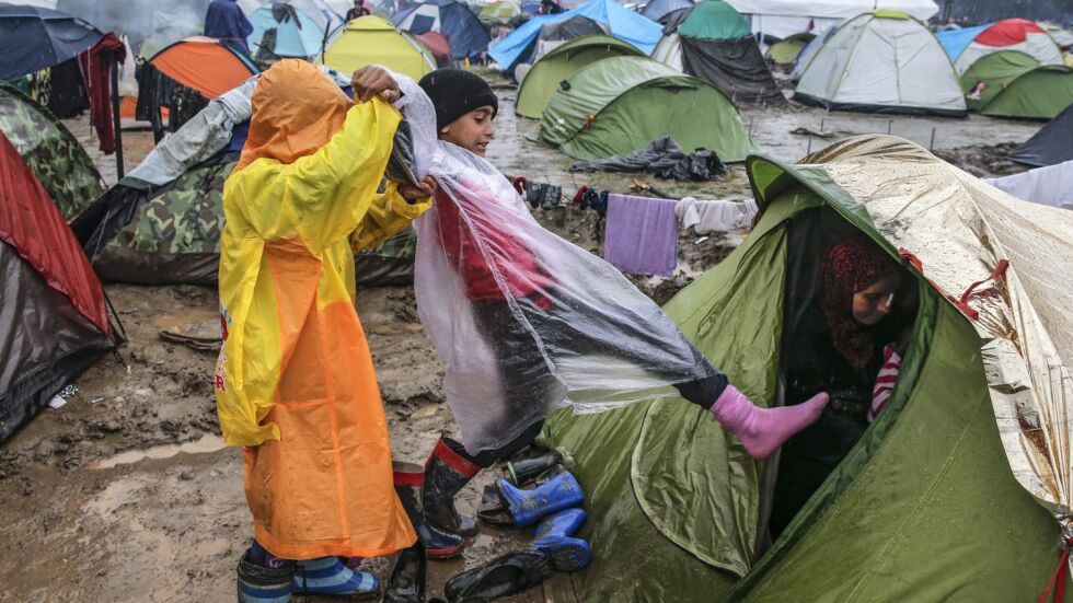 ЕС очаква връщането на незаконни мигранти към Турция да започне на 4 април