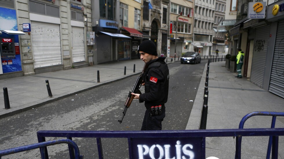Отново: Терор в сърцето на Истанбул (ОБЗОР)