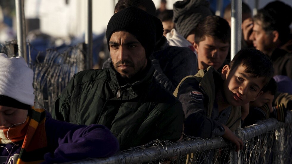 "Фронтекс" помага да върнем 400 афганистанци в родината им