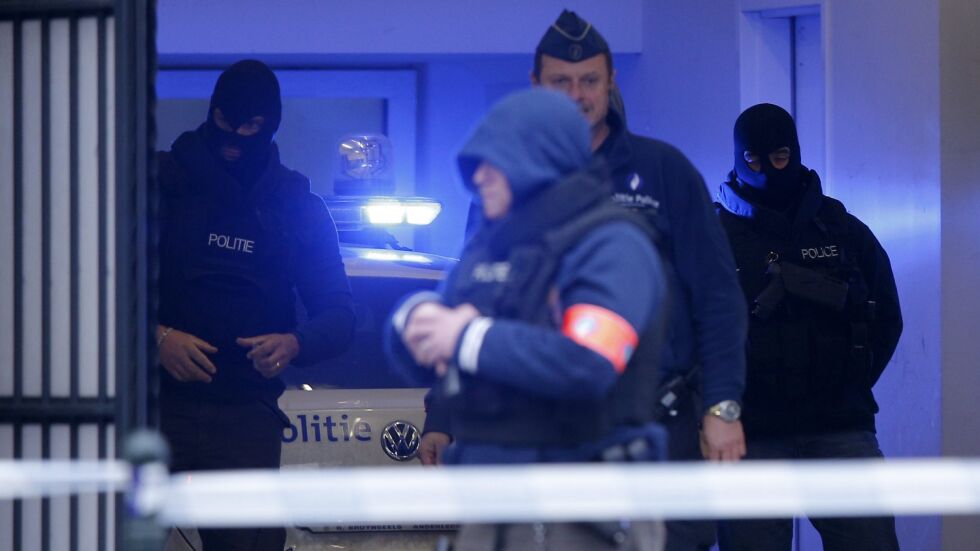 Задържаха шестима при антитерористична операция в Брюксел
