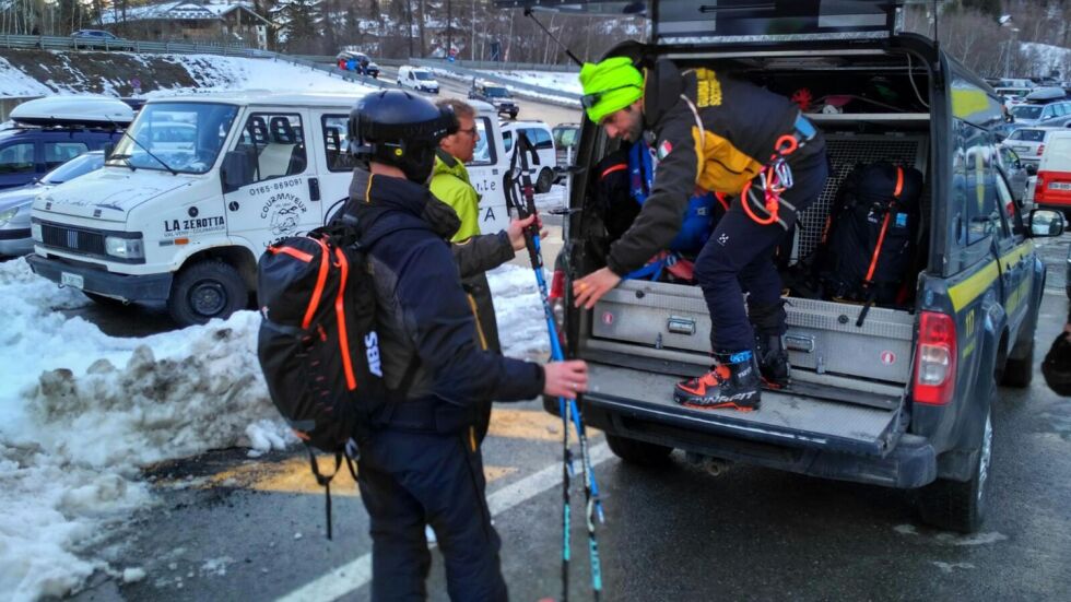 Трима скиори загинаха при падане на лавина в Италианските Алпи