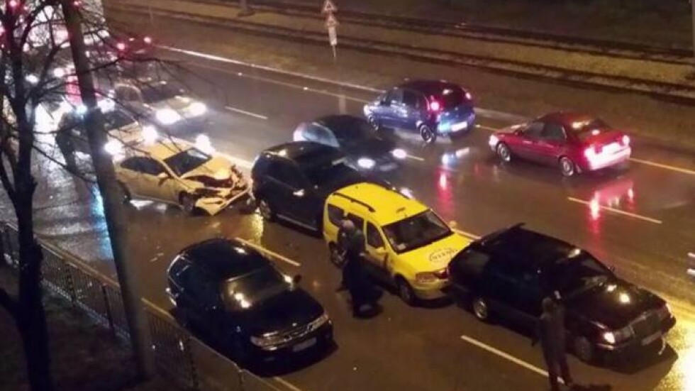 Служител на МВР блъсна две коли в София, отказа да бъде тестван за алкохол