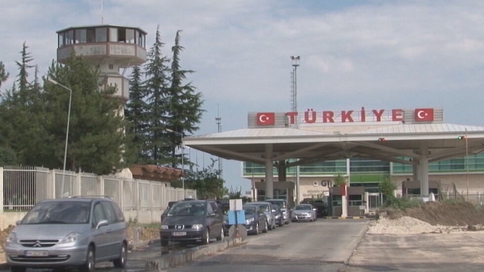България взима мерки срещу намесата на Турция (ОБЗОР)