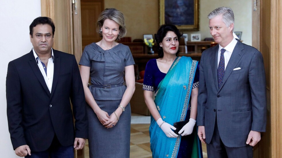 Индийска стюардеса, ранена при атентатите в Брюксел, бе приета от белгийското кралско семейство