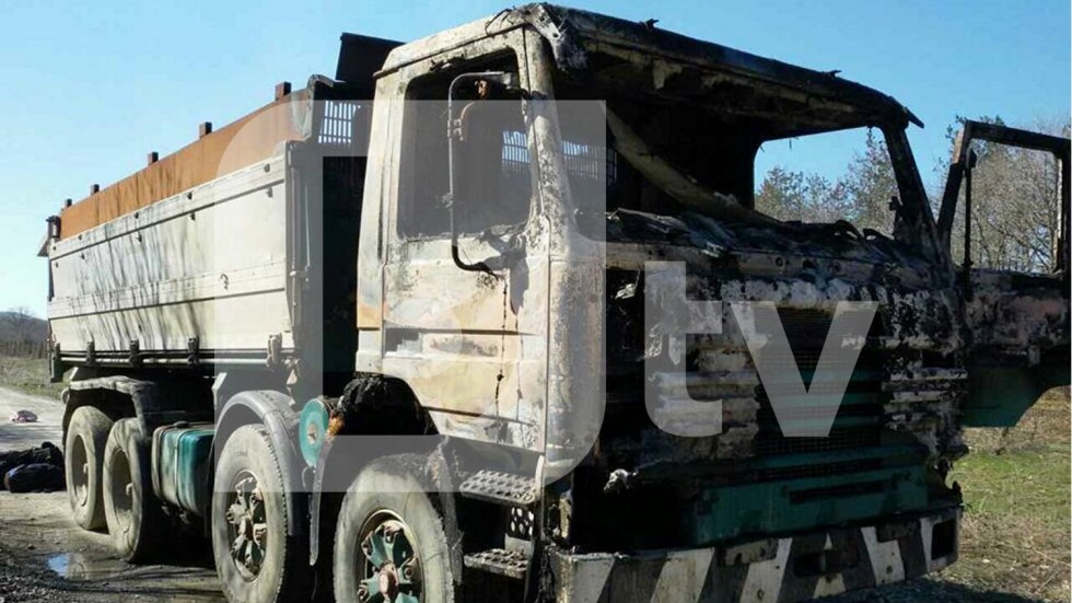 28 бежанци са открити в горящ камион до Резово