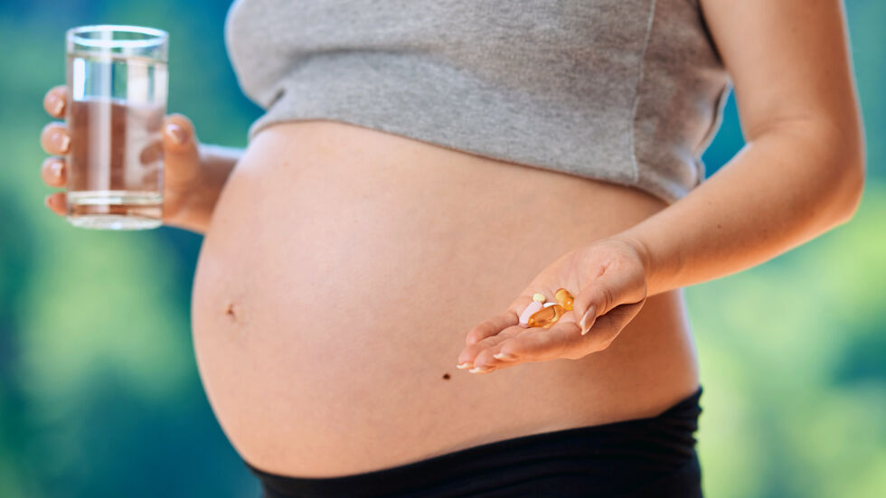 Рибено масло през бременността предпазва бебето от алергии