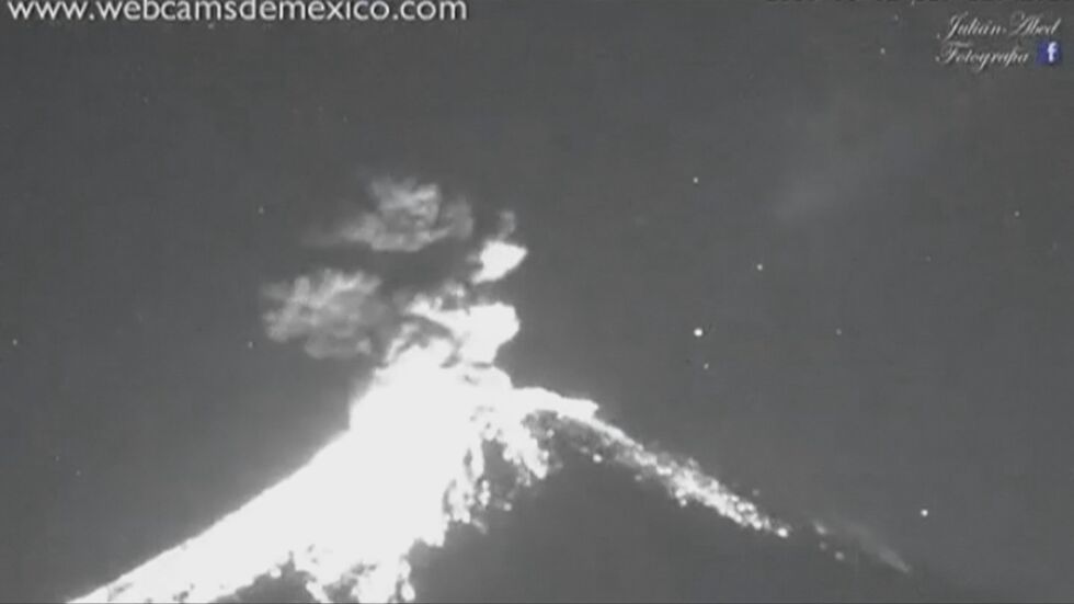 Вулканът Попокатепетъл изригна с мощна експлозия (ВИДЕО)