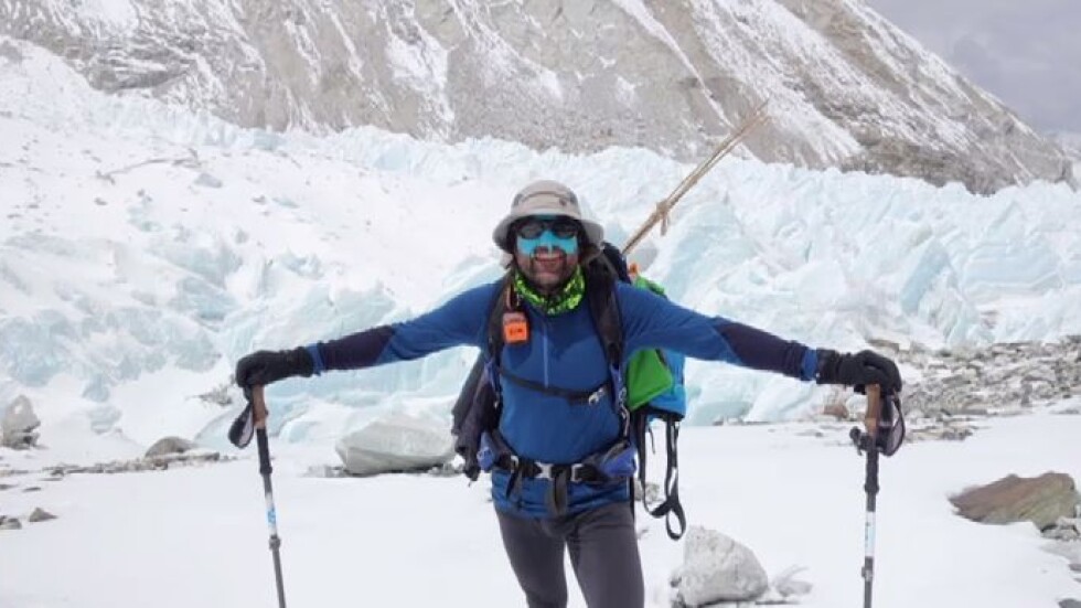Алпинистът Атанас Скатов атакува третия по височина връх в света – Канчендзьонга