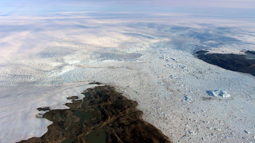 Голям ледник в Гренландия отново нараства (ВИДЕО И СНИМКИ)