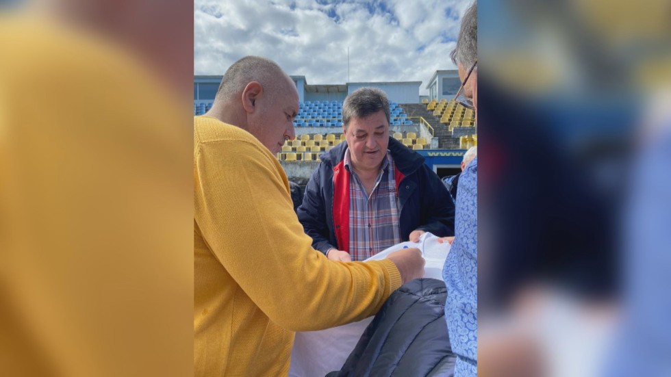 Борисов посети стадиона в Шумен, за който бяха отпуснати 3 млн. лв. за ремонт