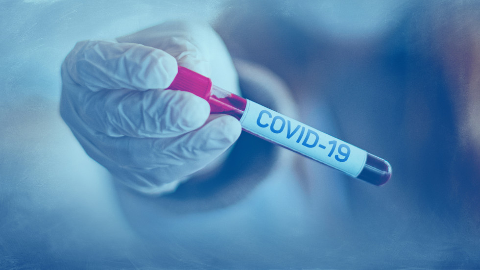 Пациент, излъгал за пътуванията си, е заразил с коронавирус 22 медици в Румъния
