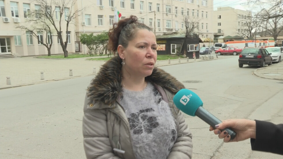 Медицинска сестра от Сливен протестира срещу липсата на предпазни средства