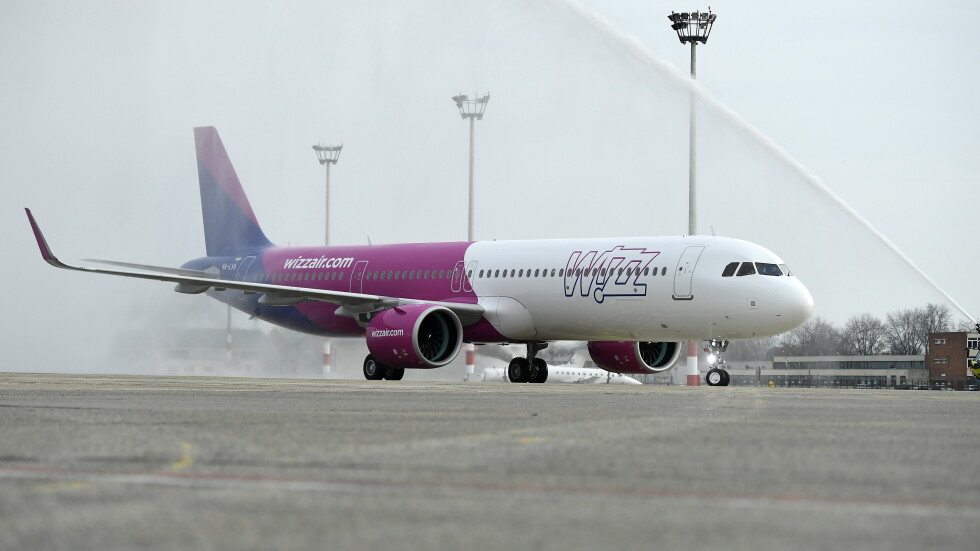 Wizz Air спира всички полети между България и Испания 