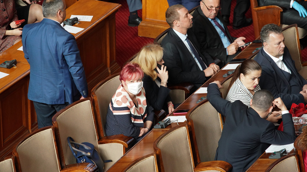 На първо четене: Депутатите приеха Закона за извънредното положение