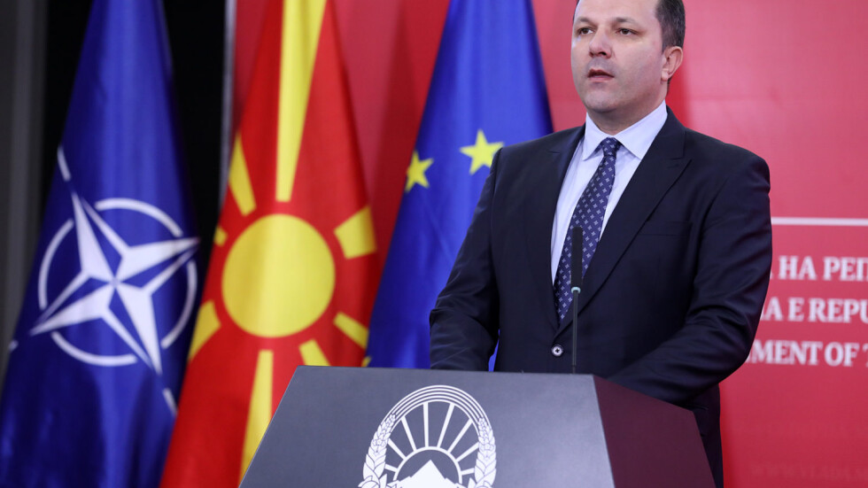 Служебният премиер на С. Македония иска извънредно положение заради COVID-19