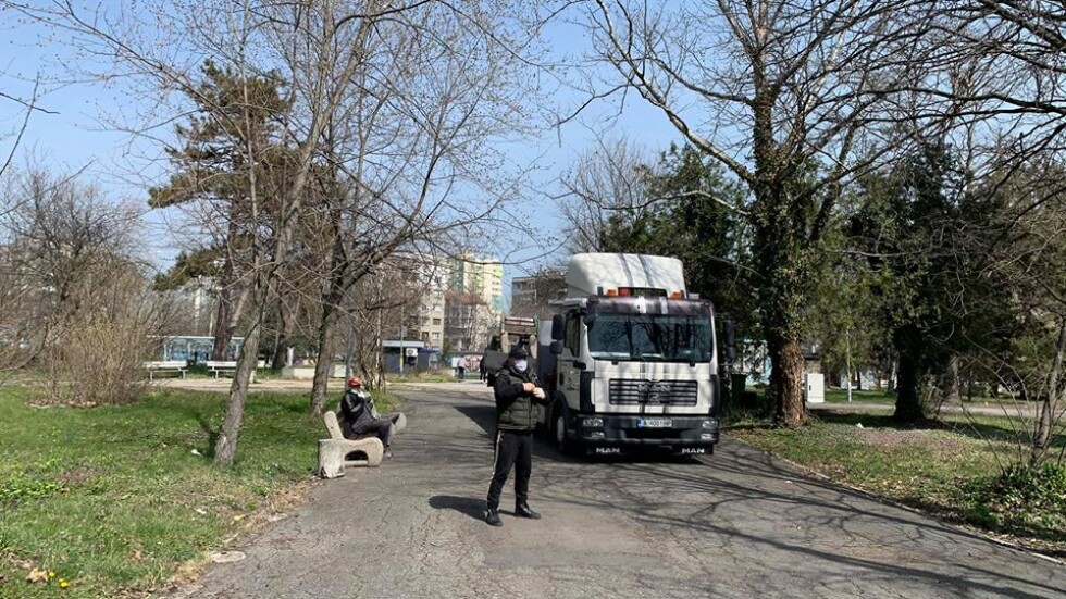 Махането на пейките от парковете в Бургас скара общинските съветници
