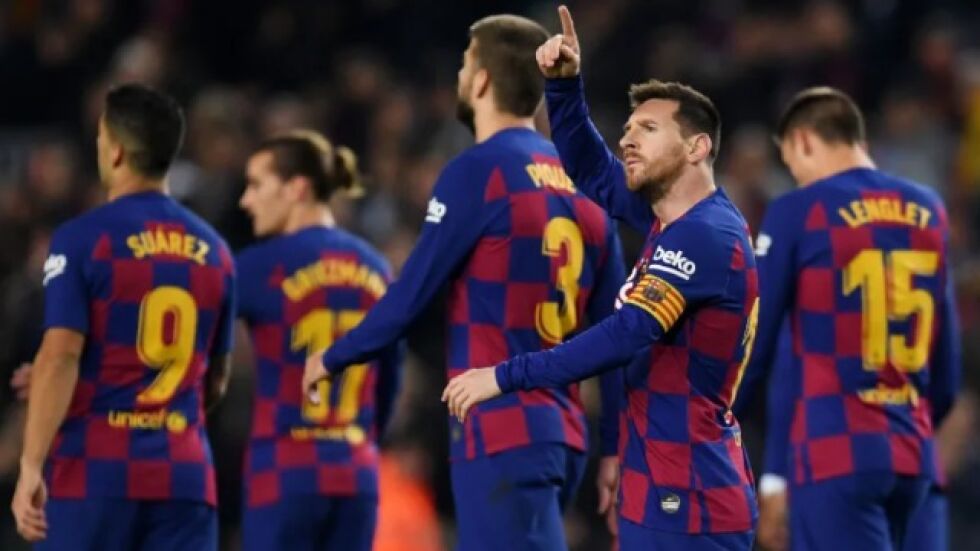 Играчите на "Барселона" обявиха, че намаляват заплатите си със 70%