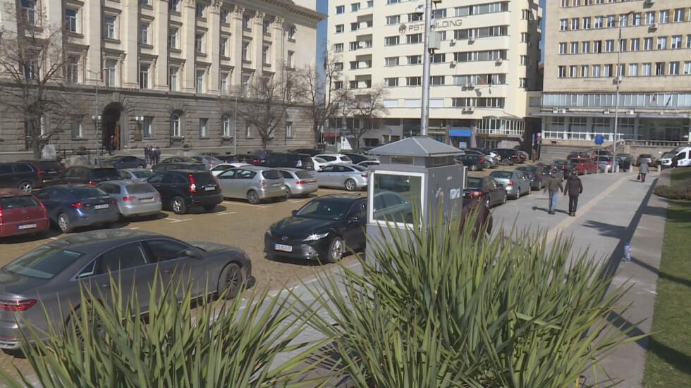 В чест на президента Желев: Площад в центъра на София ще носи името му