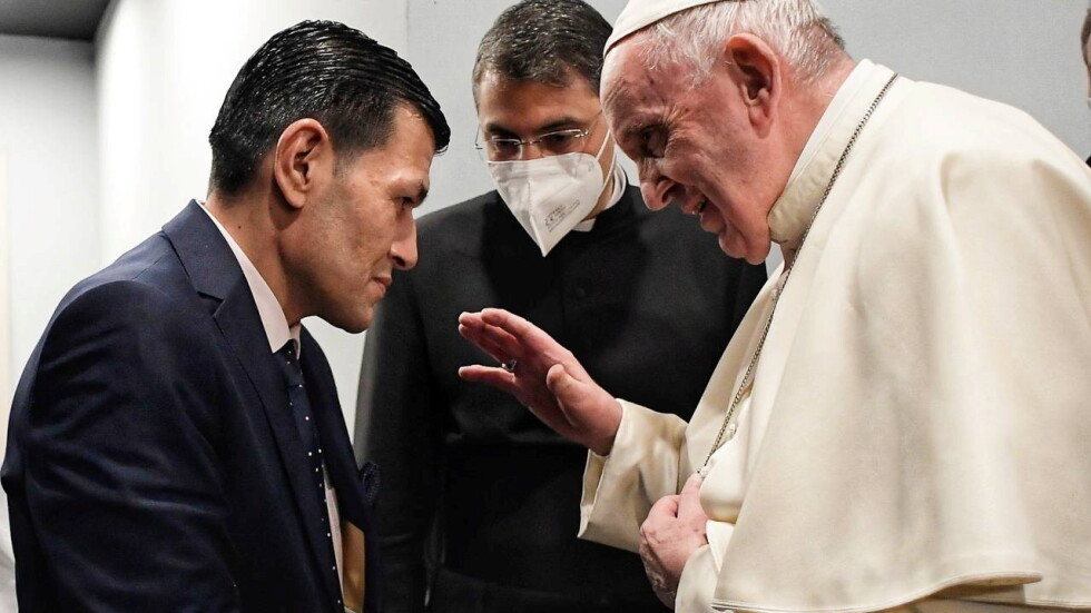 Състрадание към бежанците: Папа Франциск се срещна с бащата на загиналия Айлан