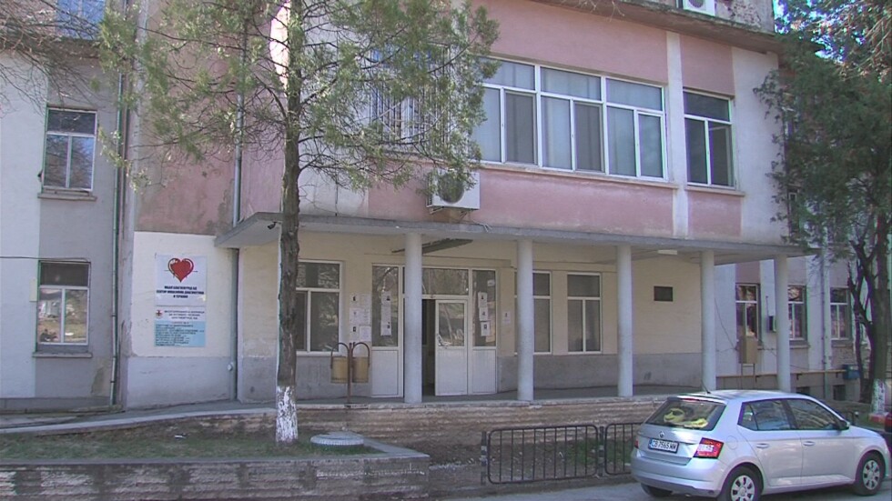 След смъртта на бременна с COVID-19: Започва вътрешна проверка в болницата в Благоевград