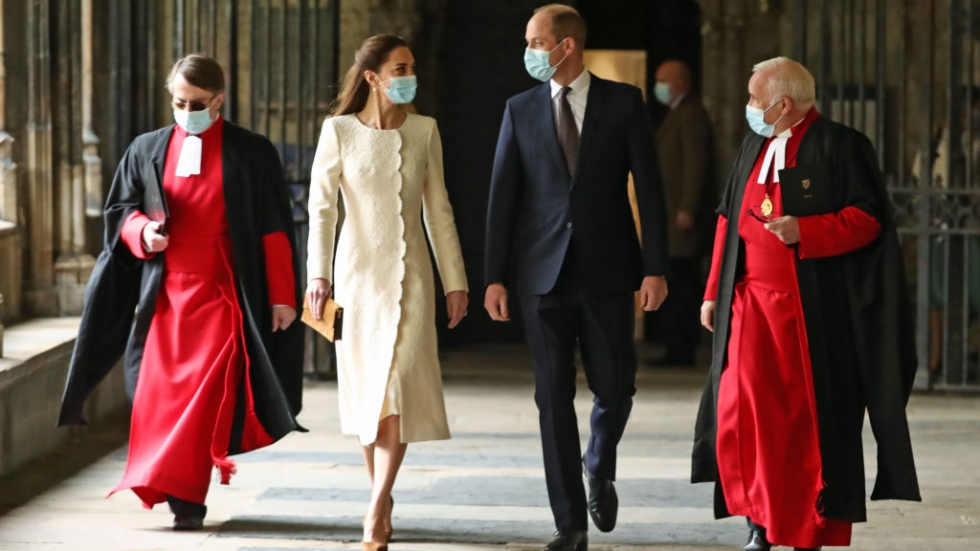 Разкошното бяло палто, с което Кейт Мидълтън посети Уестминстърското абатство 10 години след сватбата си