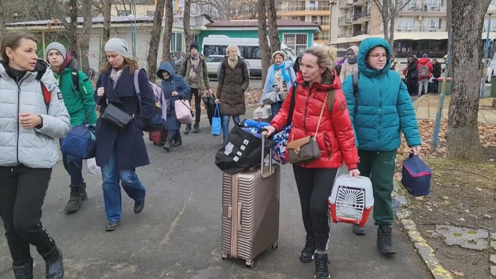 КНСБ: Пазарът на труда няма да може да поеме повече от 100 хил. украинци