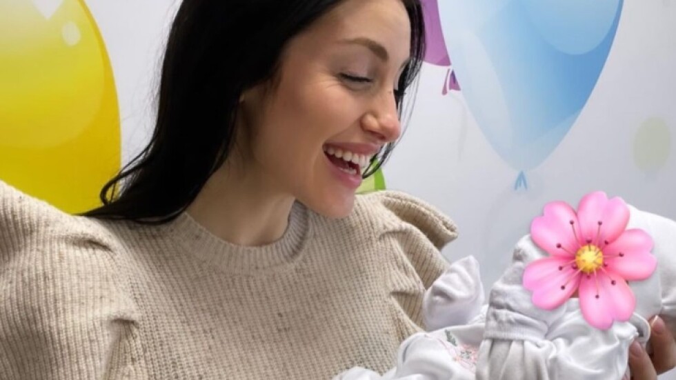 Мис България 2015 Марина Войкова стана майка за втори път