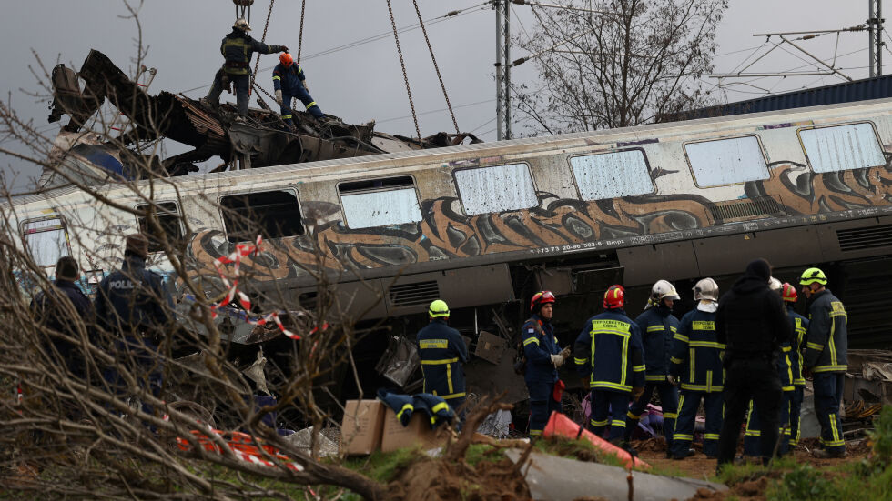 Двама българи са пострадали във влаковата катастрофа в Гърция