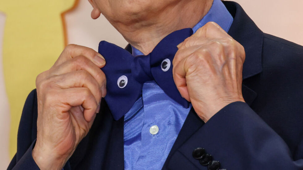 Джеймс Хонг се появи на Оскарите с папийонка с очи (СНИМКИ)