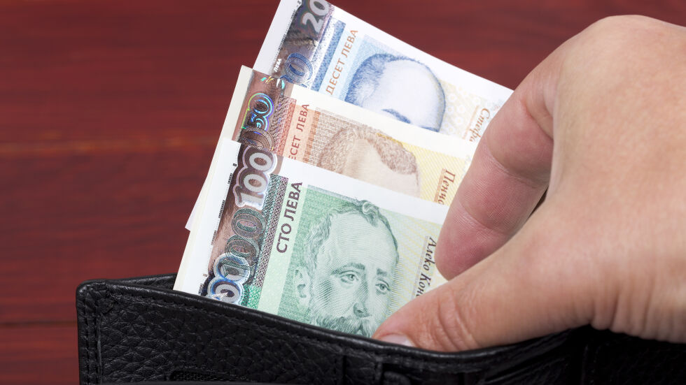 Парите за командировъчни: Тристранният съвет обсъди покачването на стойността им