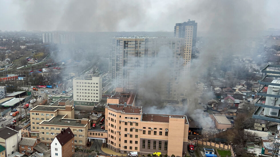 Взрив и пожар в сграда на Федералната служба за сигурност на Русия (ВИДЕО)