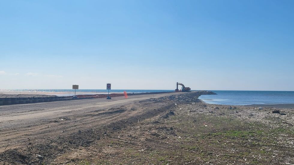 България ще участва в изграждането на втори терминал за втечнен газ край Александруполис