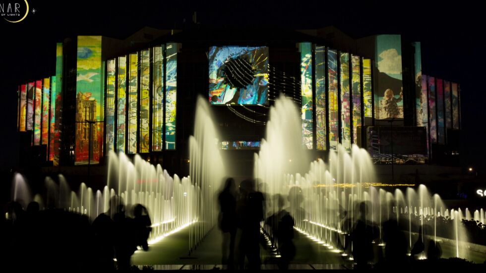 22 светлинни творби преобразяват града по време на Фестивала на светлините LUNAR