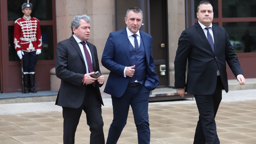 Тошко Йорданов: Асен Василев и Бойко Борисов може да водят консултации в кабинета на Делян Пеевски