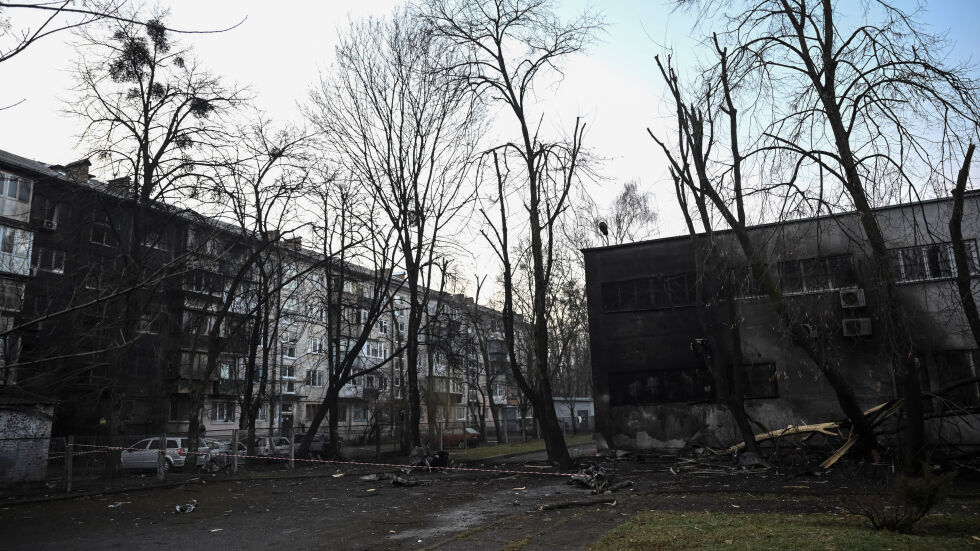 Нов ракетен обстрел по Киев, най-малко 10 души са ранени