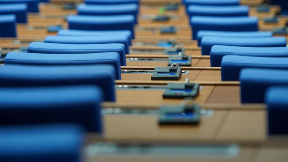  Депутатите се събират изключително за Закона за захарта 