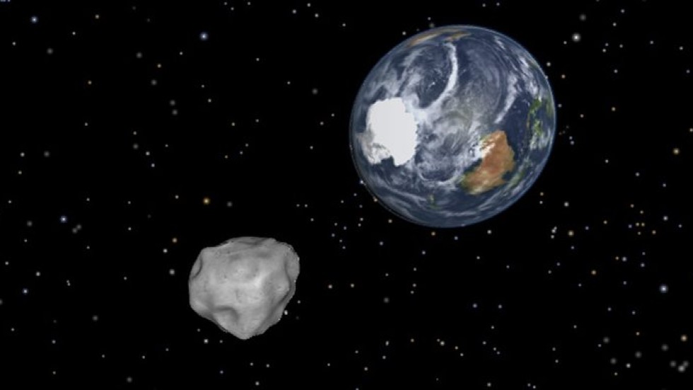 Астероид се приближава опасно близко до Земята